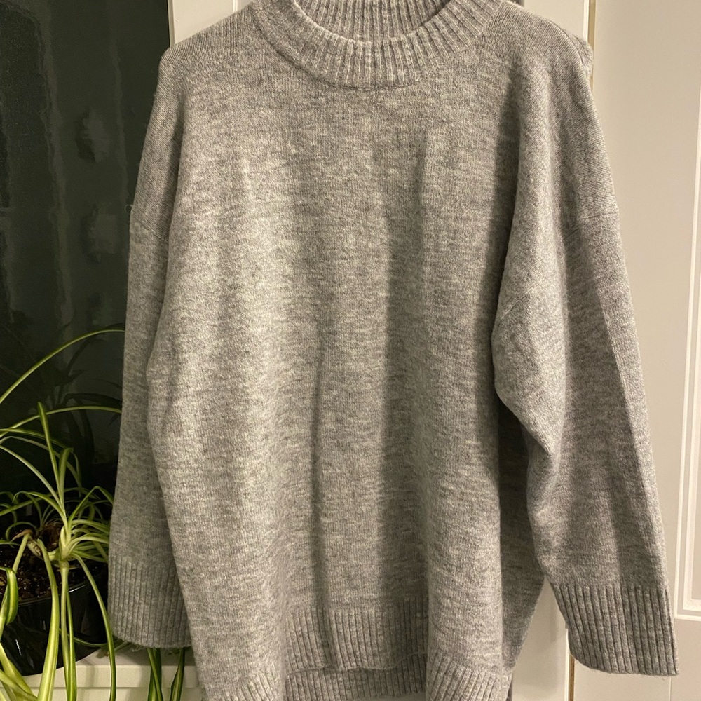 ONLY Heather Gray Knit Pullover